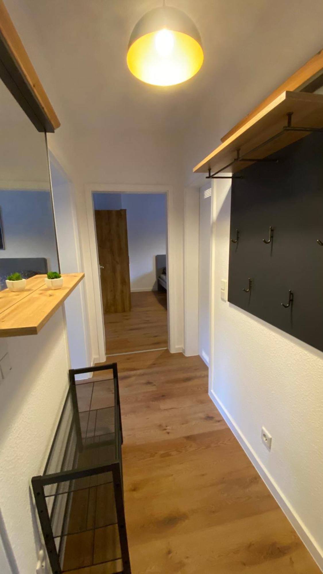 Charlie , Solingen Mitte, Ferien/Messe Wohnung Fuer Bis Zu 5 Personen Екстер'єр фото